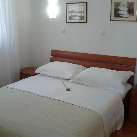 Apartments Oklopcic Trogir Room photo
