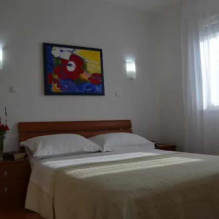 Apartments Oklopcic Trogir Room photo