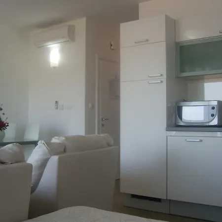 Apartments Oklopcic Trogir Exterior photo