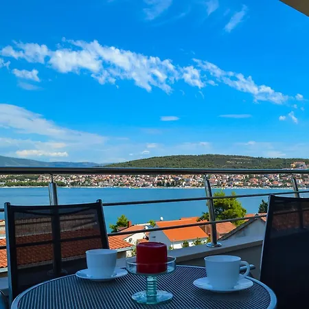Apartments Oklopcic Trogir Exterior photo